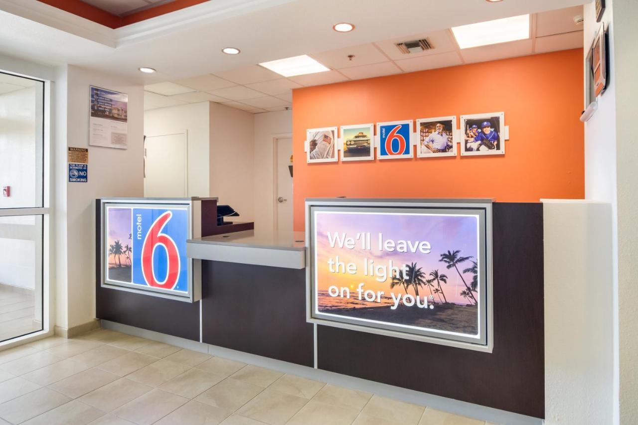 Motel 6-Lemoore, Ca Zewnętrze zdjęcie